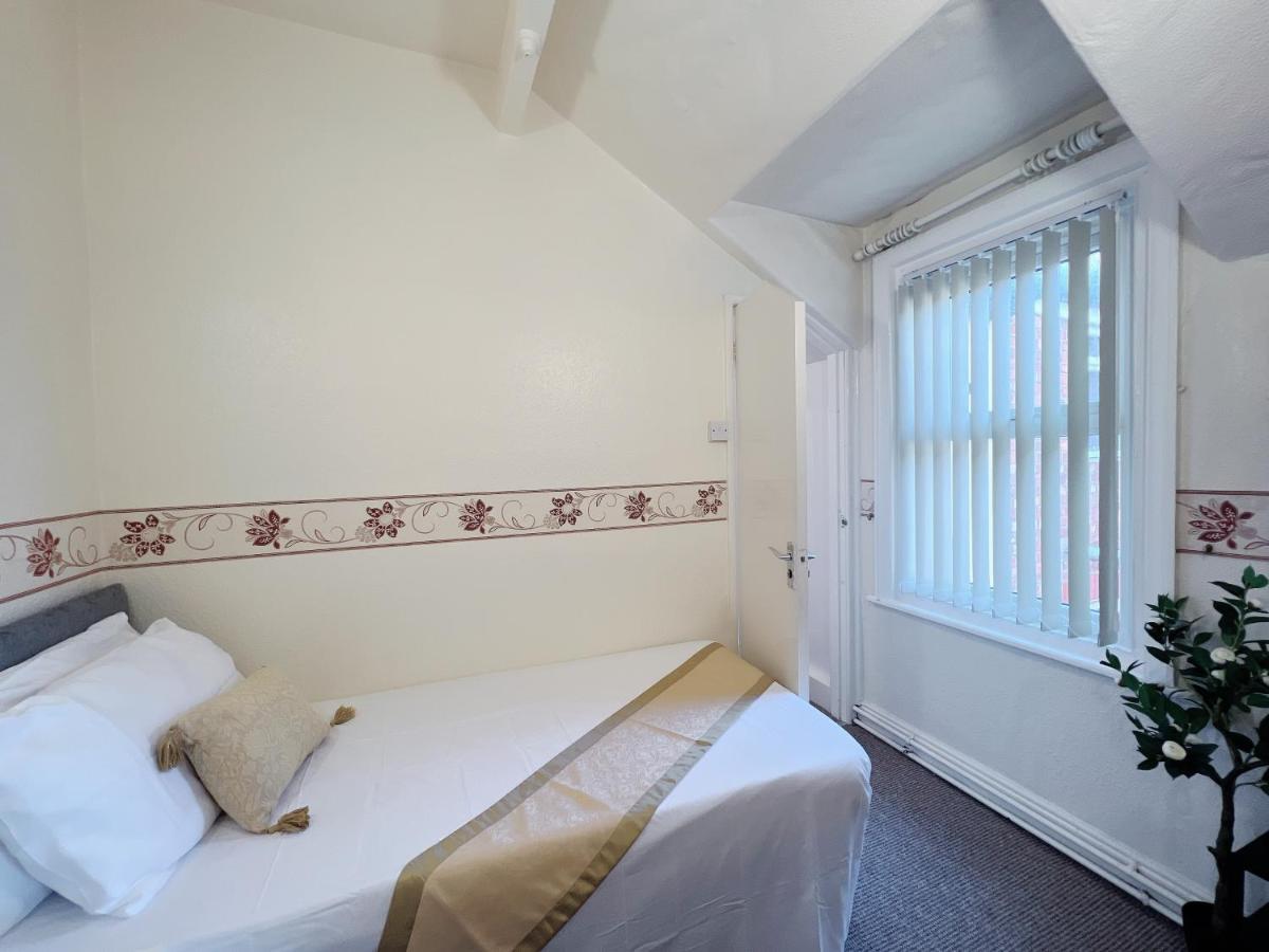 Lily Hotel Blackpool Esterno foto