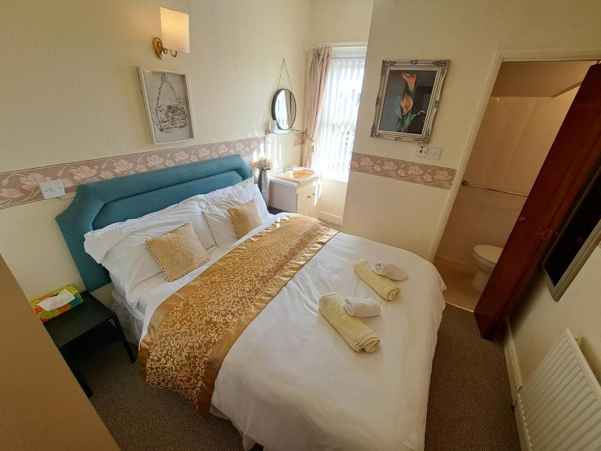 Lily Hotel Blackpool Esterno foto